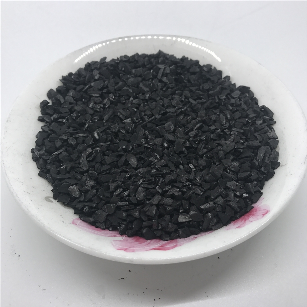 凈水器凈水活性炭也稱顆?；钚蕴?威大水處理生產(chǎn)咨詢電話：13838587319